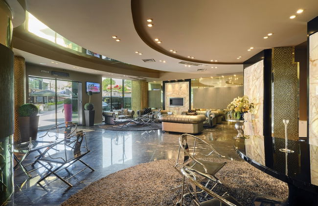 Hotel Emirates - Foto 2