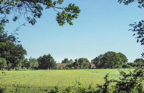Holiday Home in Saint-laurent-de-la-salle With Pool - Foto 122