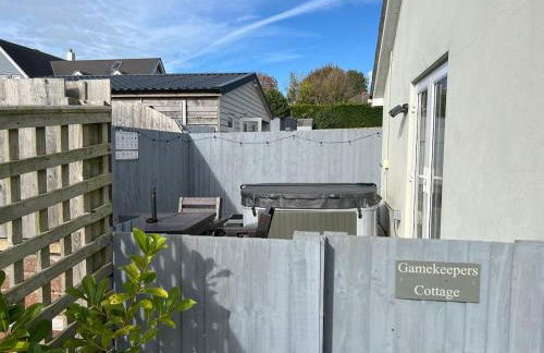 Gamekeepers Cottage - Hot Tub, 2 bed, sleeps 4, private patio, AC, stunning views - Photo 53