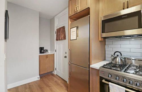 Cozy 2BR Apt - Perfect for a Seamless Stay - Montrose 1A - Foto 13