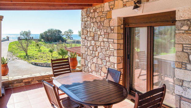 Beachfront Stone House - Samos Seaview Retreat - Foto 2, Habitación