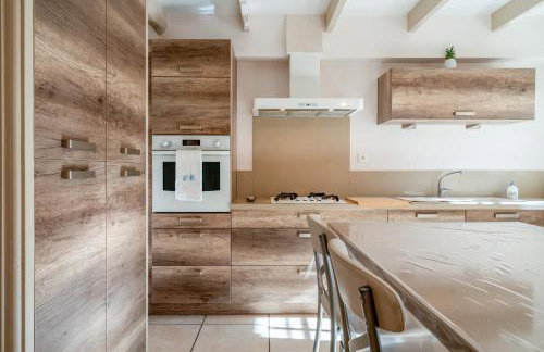 Lucciano Village House, Sleeps 6 - Foto 9