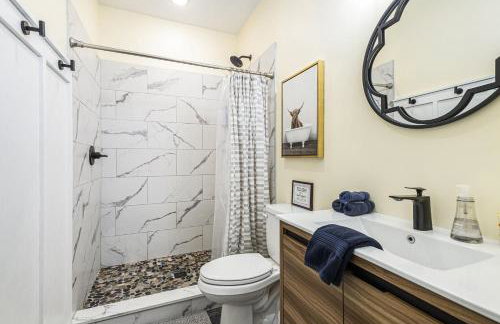 Torch Lake Blue 4BDR Beachfront House ➠ 2364 - Photo 13