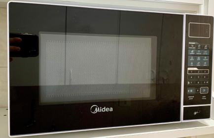 Guarujá Praia do Tombo! Ar, Piscina, Vaga, WIFI, TV Smart, perto da praia! - Foto 18