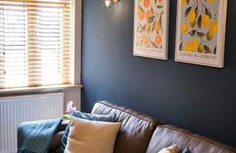 Spacious 4 Bed House Sleeps 6 Parking Garden in Loughborough - Foto 34