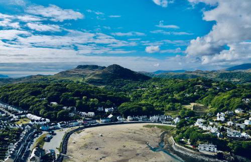 Bryn Gwyn, Sleeps 8, Sea Views, Borth y Gest - Photo 76