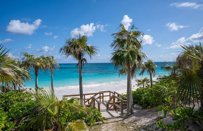 Pink Sands Point Main House 4 Bedroom Home - Foto 25