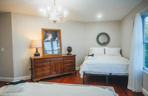 Beach Retreat 4900 Sqft, F1 VR Sim, Up to 21 guests - Foto 28