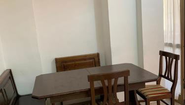 At Mollys metro A LucioSestio - Foto 5