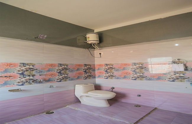 OYO 10287 Home 3BHK Villa near Lake City Mall - Foto 12