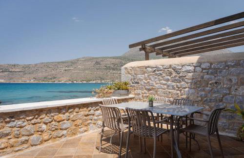 Aura Seafront Villa - Photo 26