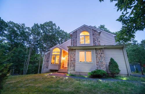 Harmony Hill Stylish 4bd Mountain Retreat, Hot Tub, Games - Foto 50