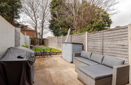 Modern 2 Bed House in Rainham, Kent - Central Location - Foto 12