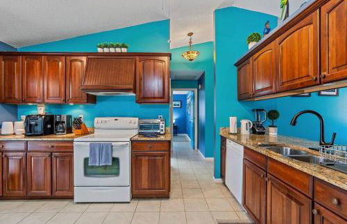 Home with pool and canal access to ocean - Foto 28