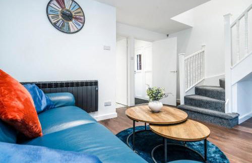 Great Location 2 Bedroom House in Nottingham, Private Garden, Fast Wi-Fi and Free Parking - Photo 19