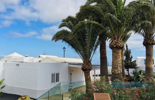 Apartamentos Anjomacar B - Photo 1