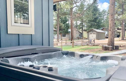 Black Bear Cabin with Hot Tub - Foto 2