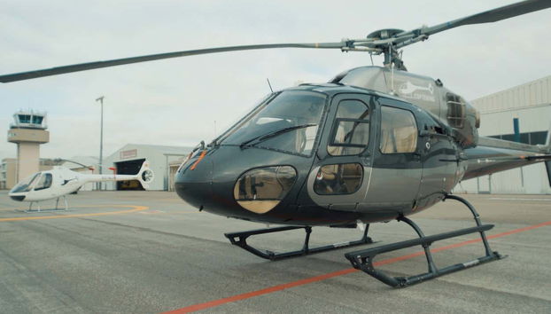 L'hélicoptère est prêt à décoller