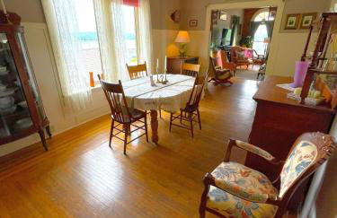 Historic Victorian Apartment - Foto 15