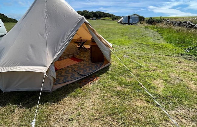 Bell Tent , Carreglwyd Estate, Anglesey - Photo 33
