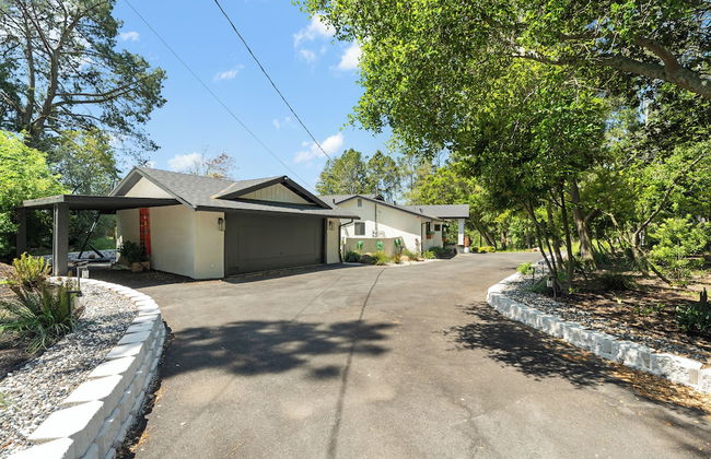 Oakland Hills Farmhouse Stunner + Game Room + Ac - Foto 36