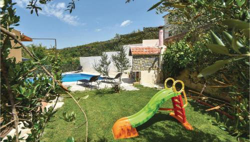 Four-Bedroom Apartment In Srinjine - Photo 4