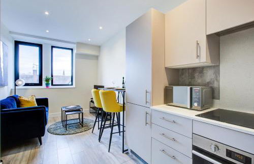 Hybrid Resi - London, Sutton, Free car or van parking - Foto 40