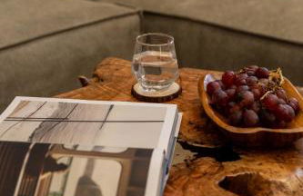 Rustic Boutique Apartment with Live Olive Tree & Private Parking - Photo 34