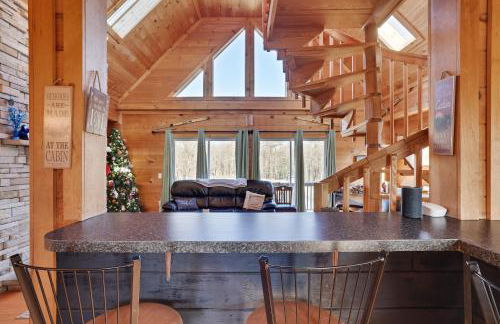 Secluded Retreat near Ski Resorts, Hot Tub, BBQ - Foto 15