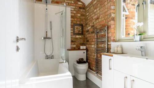 Owls Hoot at Tove Valley Cottages - Foto 4, Shower