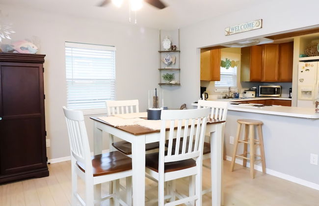 Sunny Daze Walk to Beach 2 Decks Pet Friendly Has a Mini Bar - Foto 8