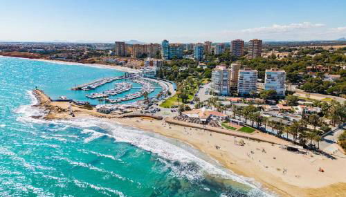 Entire Large Villa next to Award-winning beach - Foto 4