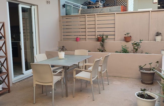 Litinas Beachfront Apartment - Photo 5