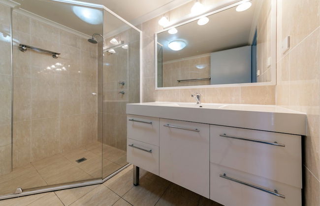 Albacore Unit 4, 12 Ondine Close - Photo 15