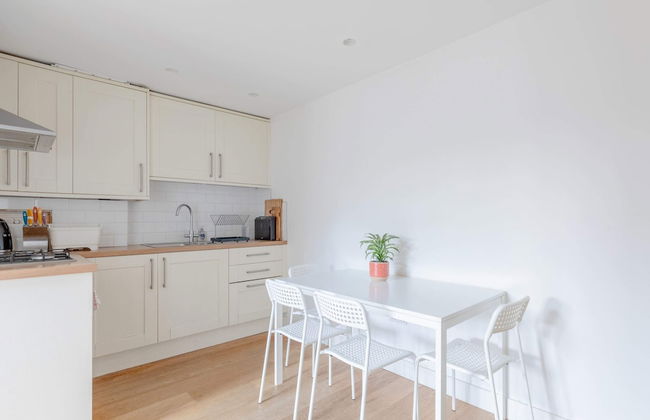 Homely 2BD Flat W/private Patio Near Maida Vale! - Foto 18