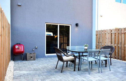 Entire House with Free Parking at North Miami! - Foto 9