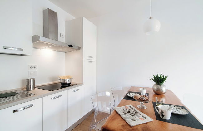 Cozy JOIVY Suite 3 with parking - Photo 16