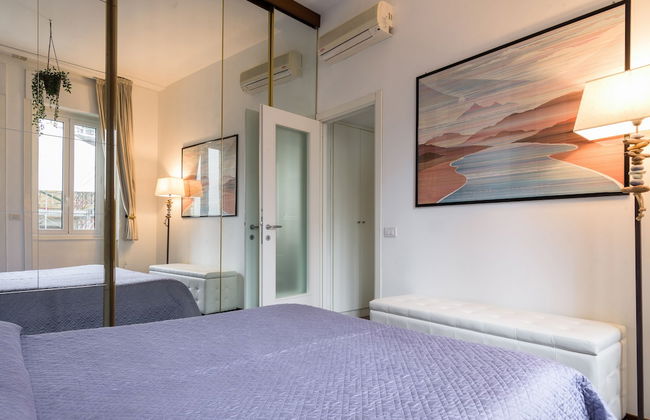 S.Ambrogio Square - Photo 4