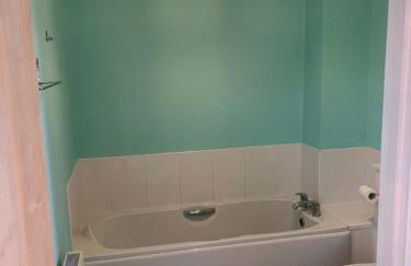 Lovely, Sleeps 6, 2 baths, Riverside Views, Parking, GY - Foto 27