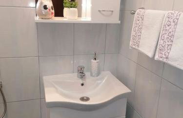 By the sea - Foto 23