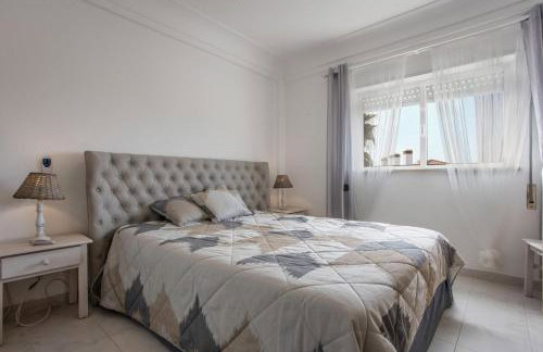 Ariana Apartment - Photo 9