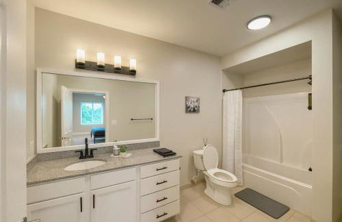 Luxury 2BR Condo Steps from UAB Campus 4th - Foto 21