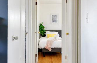 Curated for Cozy Longer Stays - Foto 15