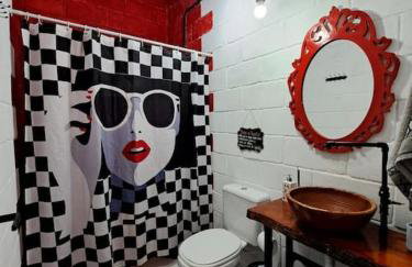 Casa para relaxar, estilosa, privativa e pet friendly - Foto 28