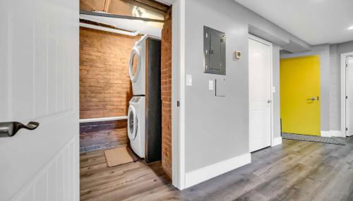 Cle Suites 3BR 2BA 5 min Walk to Cle Clinic Unit 1 - Foto 3