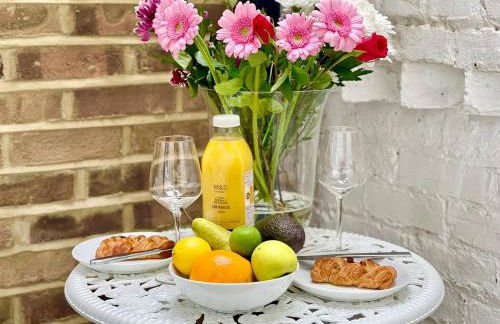 Luxury King-Bed EnSuite with Quiet Private Patio - Foto 24