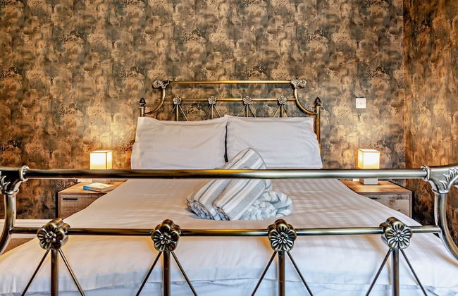 Dale View Cottages - Photo 14