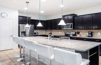 Family Fun: Pool, Spa, Games in Luxury Resort - Photo 12