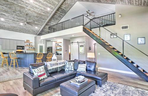 Outdoor Entertainment Space Home in McQueeney - Foto 5