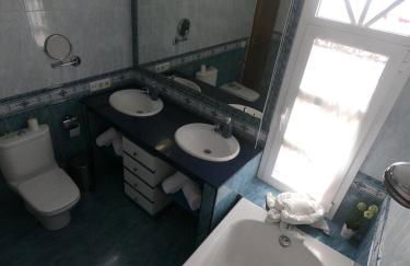 Ajuy Tortuga House - Photo 49